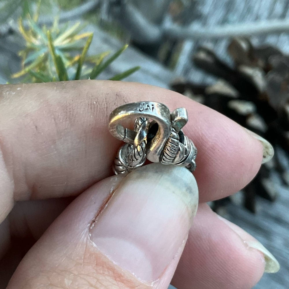 🌙 Native American Mother of Pearl Pendant & Thai Silver Chain - Picture 10 of 13